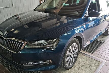 Skoda Superb 98.446 km 26.450 &euro; Bad Salzuflen 32108