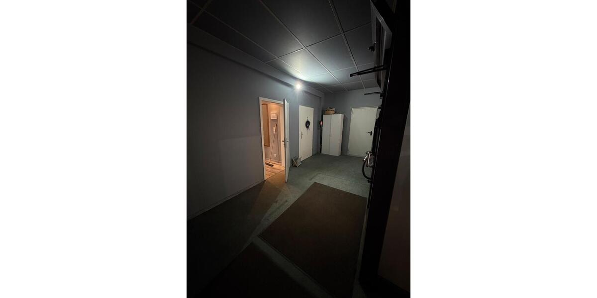 Etagenwohnung Porta Westfalica - 5 Zimmer, 200 m&sup2;, 290.000&euro; | Angebot:26618121