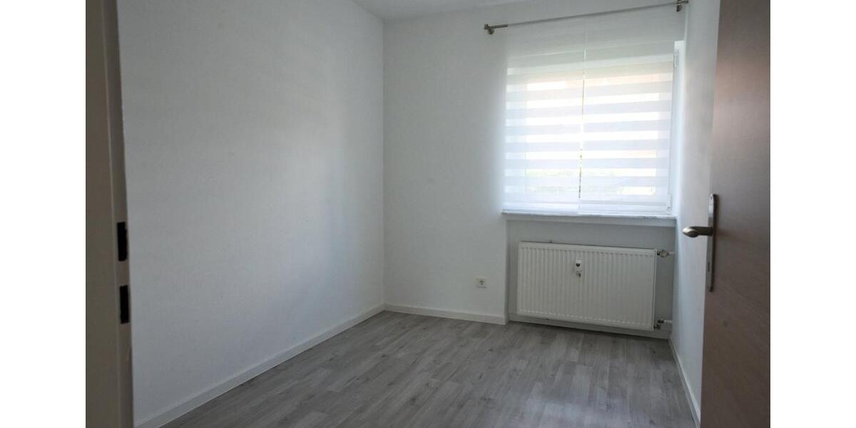 Erdgeschoßwohnung Rinteln - 5 Zimmer, 103 m&sup2;, 150.000&euro; | Angebot:26795667