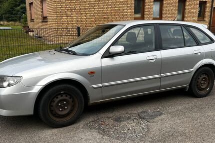 Mazda 323 121.785 km 999 &euro; Herford 32052