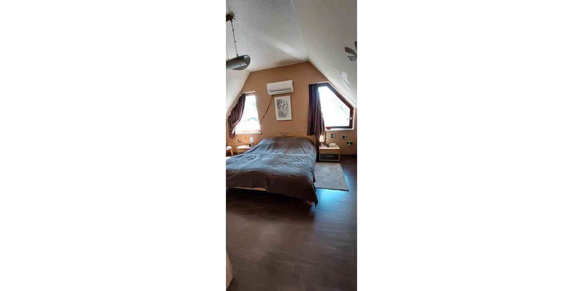 Dachgeschoßwohnung Porta Westfalica - 4 Zimmer, 94 m&sup2;, 139.000&euro; | Angebot:20655040