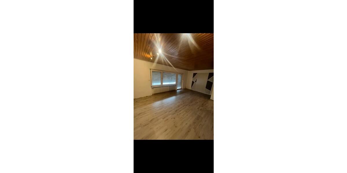 Etagenwohnung Bünde - 3 Zimmer, 80 m&sup2;, 650&euro; | Angebot:25439702