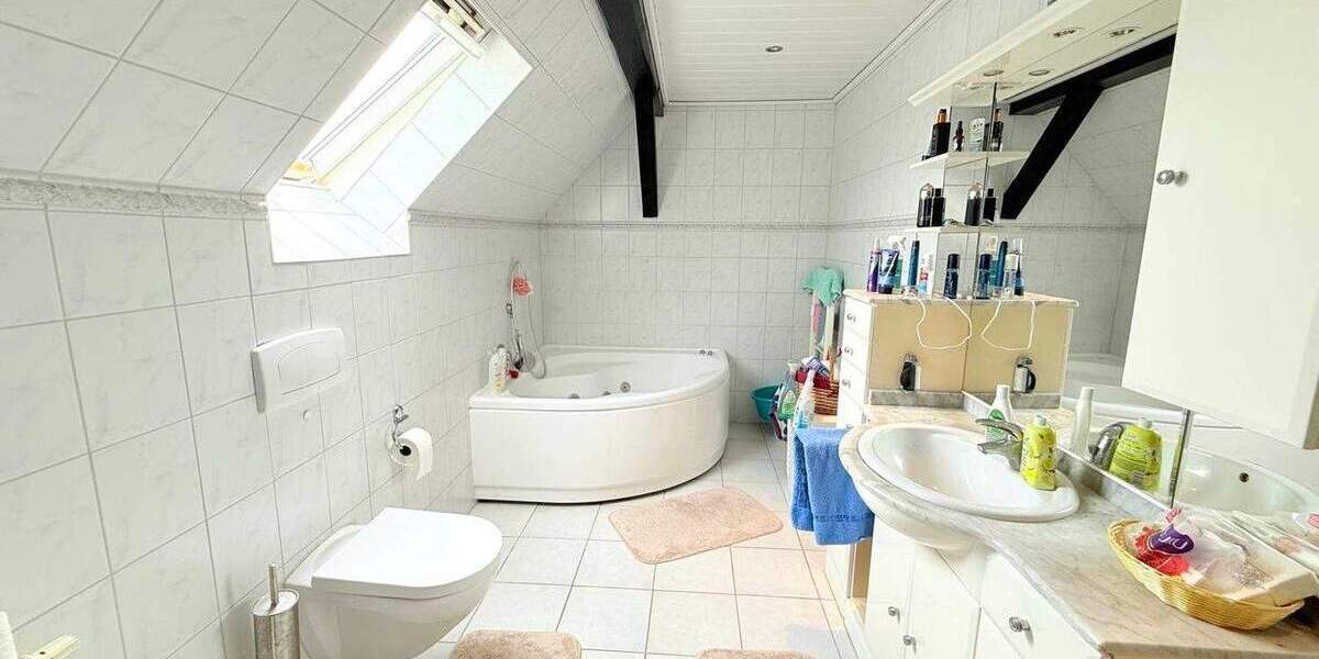 Mehrfamilienhaus, Wohnhaus Rehburg-Loccum Loccum - 8 Zimmer, 205 m&sup2;, 279.000&euro; | Angebot:25667795