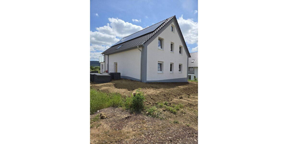 Etagenwohnung Bückeburg - 3 Zimmer, 109 m&sup2;, 1.200&euro; | Angebot:26786270