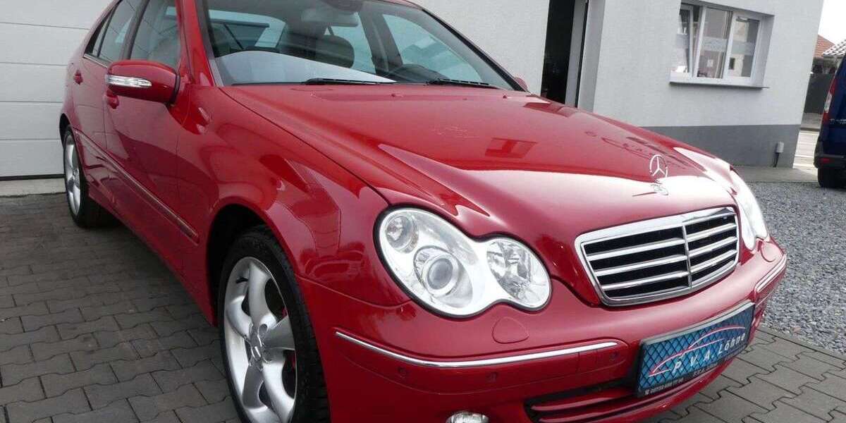 Mercedes-Benz C 280 154.300 km 9.950 &euro; Löhne 32584