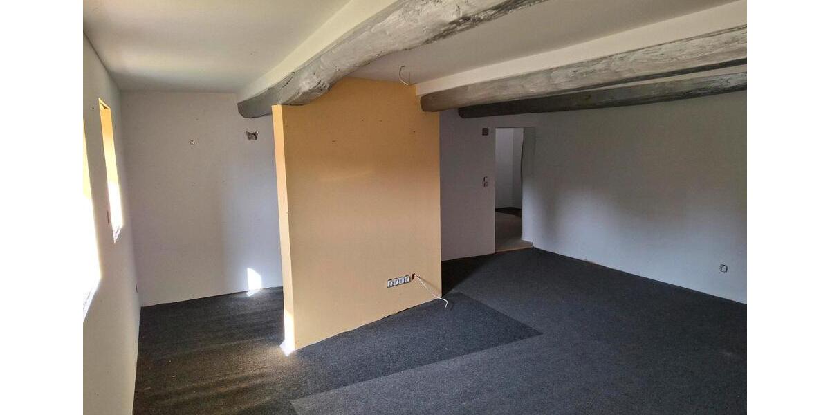 Einfamilienhaus Extertal - 6 Zimmer, 200 m&sup2;, 95.000&euro; | Angebot:25408054