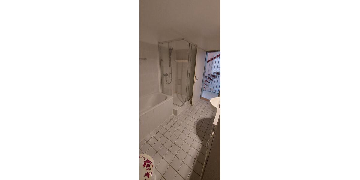 Reihenhaus Lemgo - 5 Zimmer, 121 m&sup2;, 260.000&euro; | Angebot:27255209