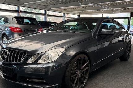 Mercedes-Benz E 200 81.000 km 14.990 &euro; Minden 32425