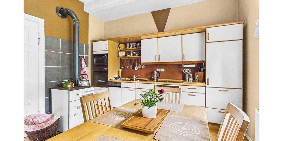 Einfamilienhaus Extertal Bösingfeld - 9 Zimmer, 200 m&sup2;, 179.000&euro; | Angebot:25686331