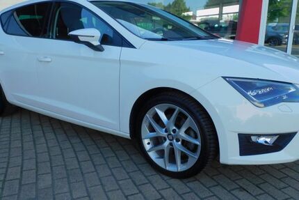 Seat Leon 71.350 km 14.990 &euro; Rinteln 31737