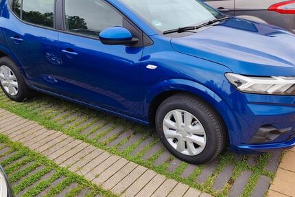 Dacia Sandero 60.000 km 11.000 &euro; Rinteln 31737