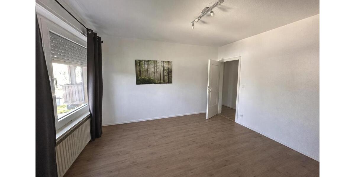 Etagenwohnung Herford Falkendiek - 6 Zimmer, 195 m&sup2;, 287.000&euro; | Angebot:26148864