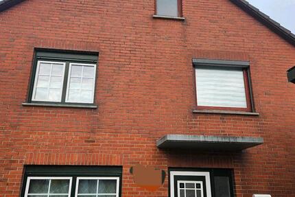 Haus Bückeburg - 9 Zimmer, 203 m&sup2;, 350.000&euro; | Angebot:26025354