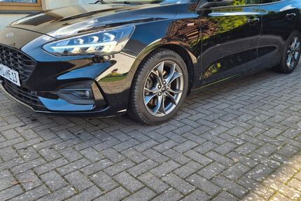 Ford Focus 90.000 km 14.250 &euro; Minden 32425