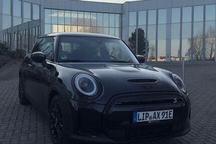 Mini Cooper SE 30.000 km 18.790 &euro; Bad Salzuflen 32108