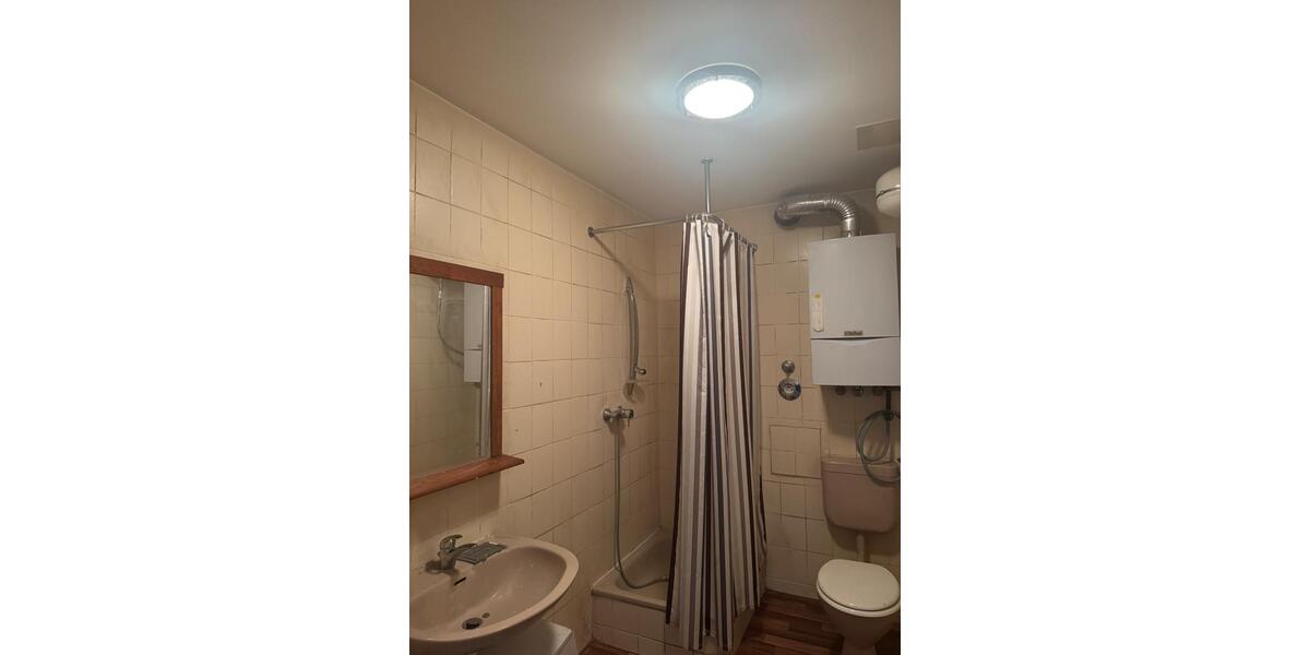 Dachgeschoßwohnung Herford - 2.5 Zimmer, 60 m&sup2;, 500&euro; | Angebot:25256391