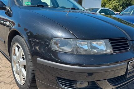 Seat Leon 210.000 km 1.699 &euro; Löhne 32584