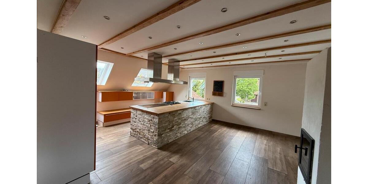 Mehrfamilienhaus, Wohnhaus Hüllhorst - 8 Zimmer, 244 m&sup2;, 2.140&euro; | Angebot:26533419