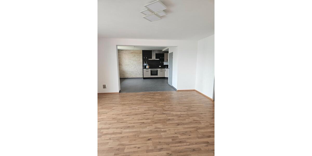 Etagenwohnung Porta Westfalica - 3 Zimmer, 99 m&sup2;, 189.000&euro; | Angebot:27193578
