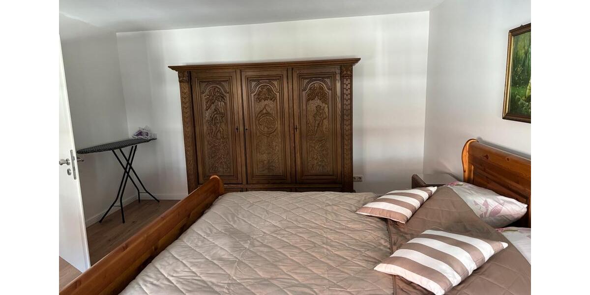 Etagenwohnung Rodenberg - 3 Zimmer, 90 m&sup2;, 880&euro; | Angebot:26495682