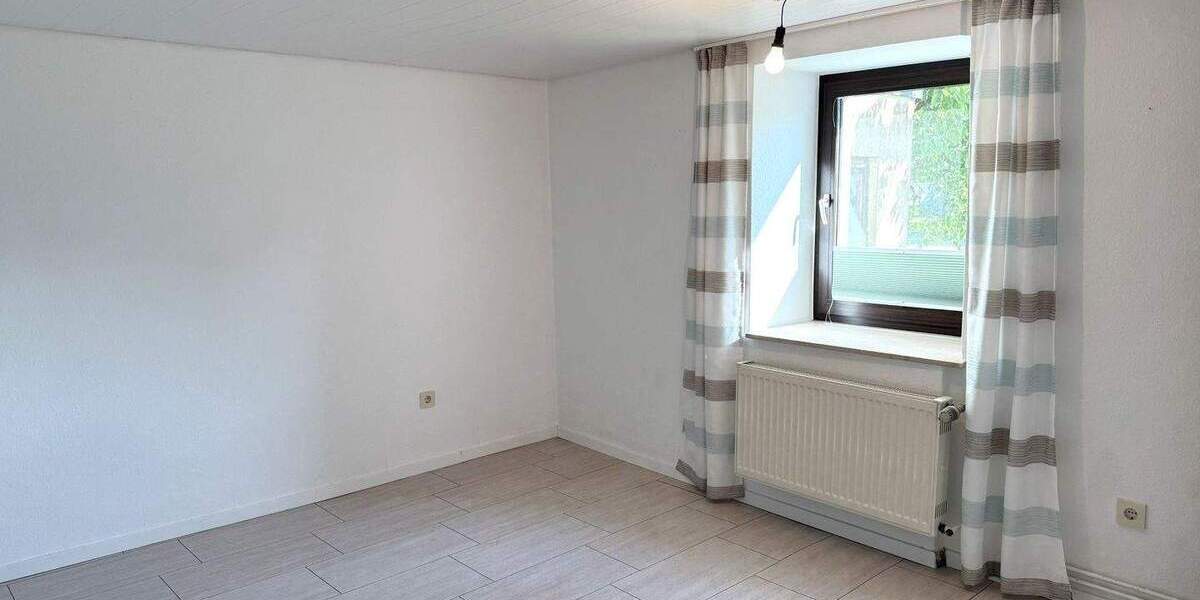 Einfamilienhaus Kalletal Brosen - 6 Zimmer, 170 m&sup2;, 119.000&euro; | Angebot:25836970