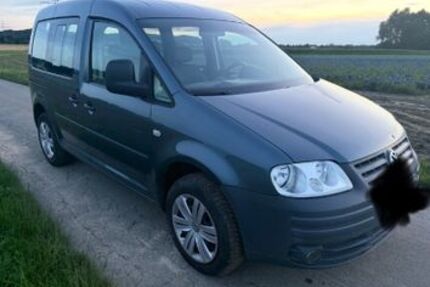 VW Caddy 220.000 km 5.200 &euro; Lemgo 32657