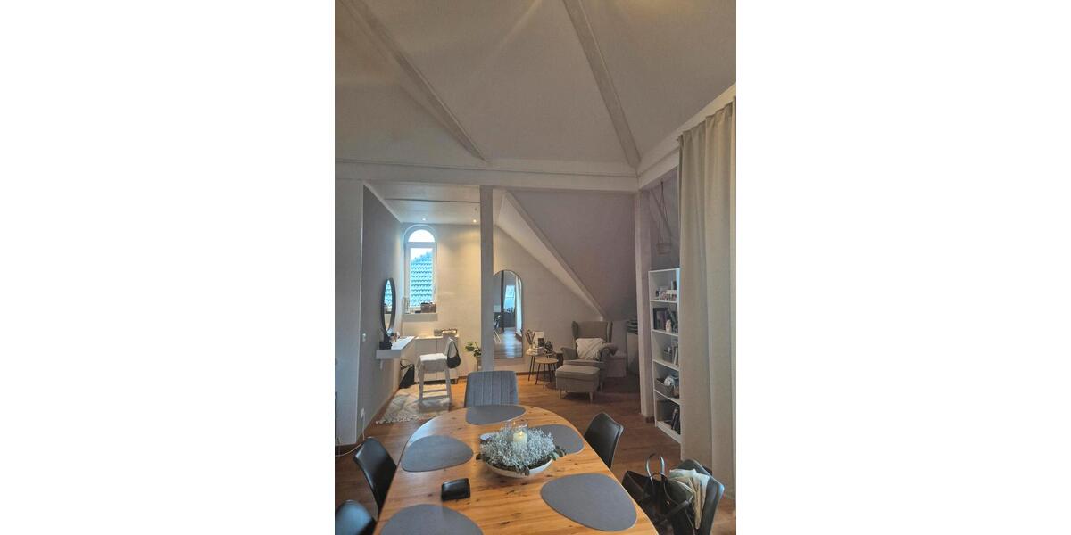 Dachgeschoßwohnung Bünde - 3 Zimmer, 115 m&sup2;, 950&euro; | Angebot:25267744