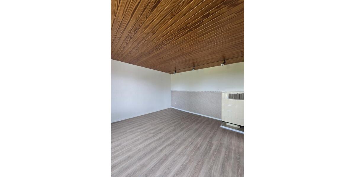 Etagenwohnung Lemgo - 4.5 Zimmer, 95 m&sup2;, 800&euro; | Angebot:26271010