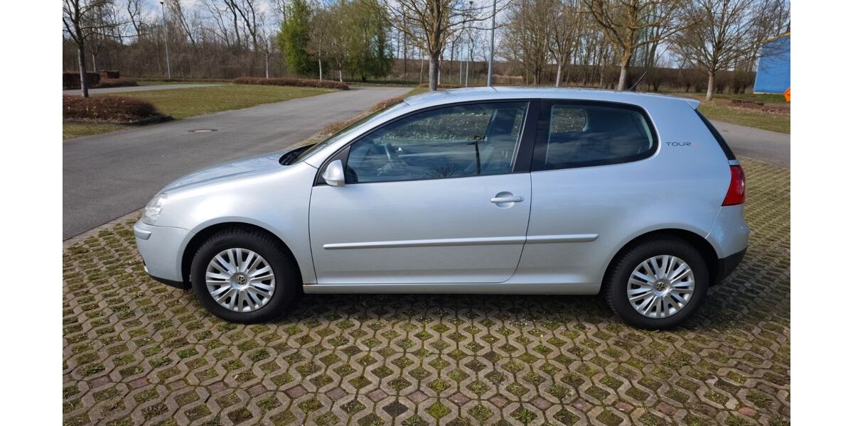 VW Golf 144.753 km 3.700 &euro; Lübbecke 32312