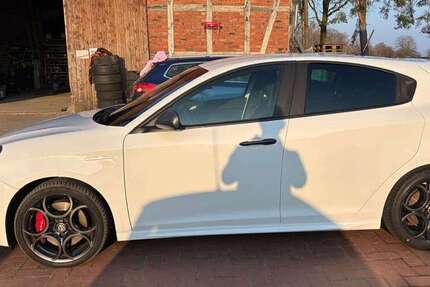 Alfa Romeo Giulietta 173.000 km 12.500 &euro; Espelkamp, Stadt 32339