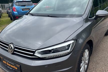 VW Touran 137.076 km 17.299 &euro; Minden 32429