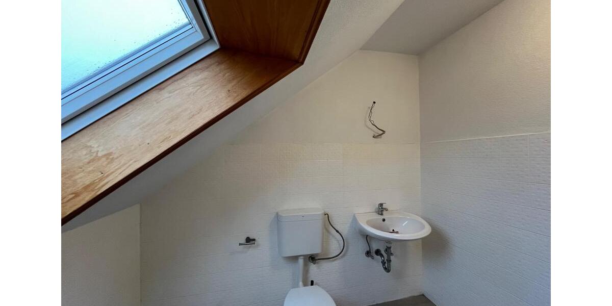 Dachgeschoßwohnung Porta Westfalica - 4 Zimmer, 85 m&sup2;, 700&euro; | Angebot:26621392