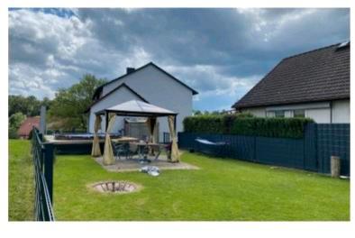 Mehrfamilienhaus, Wohnhaus Rinteln - 7 Zimmer, 160 m&sup2;, 280.000&euro; | Angebot:26118309