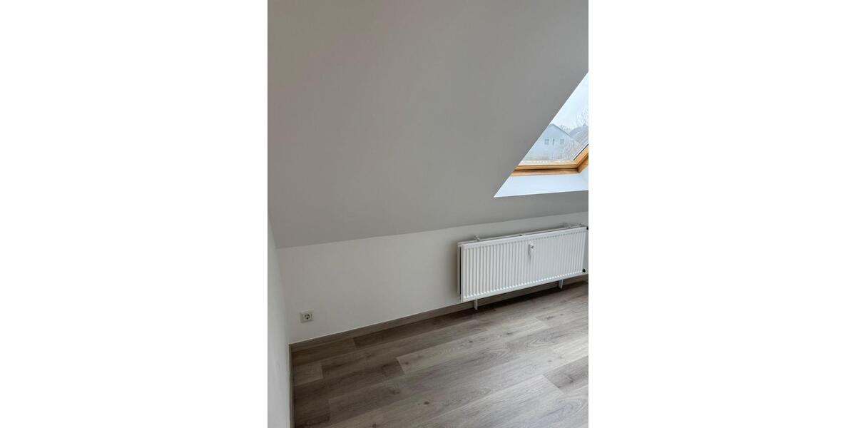 Dachgeschoßwohnung Rodenberg - 3 Zimmer, 56 m&sup2;, 495&euro; | Angebot:26251180