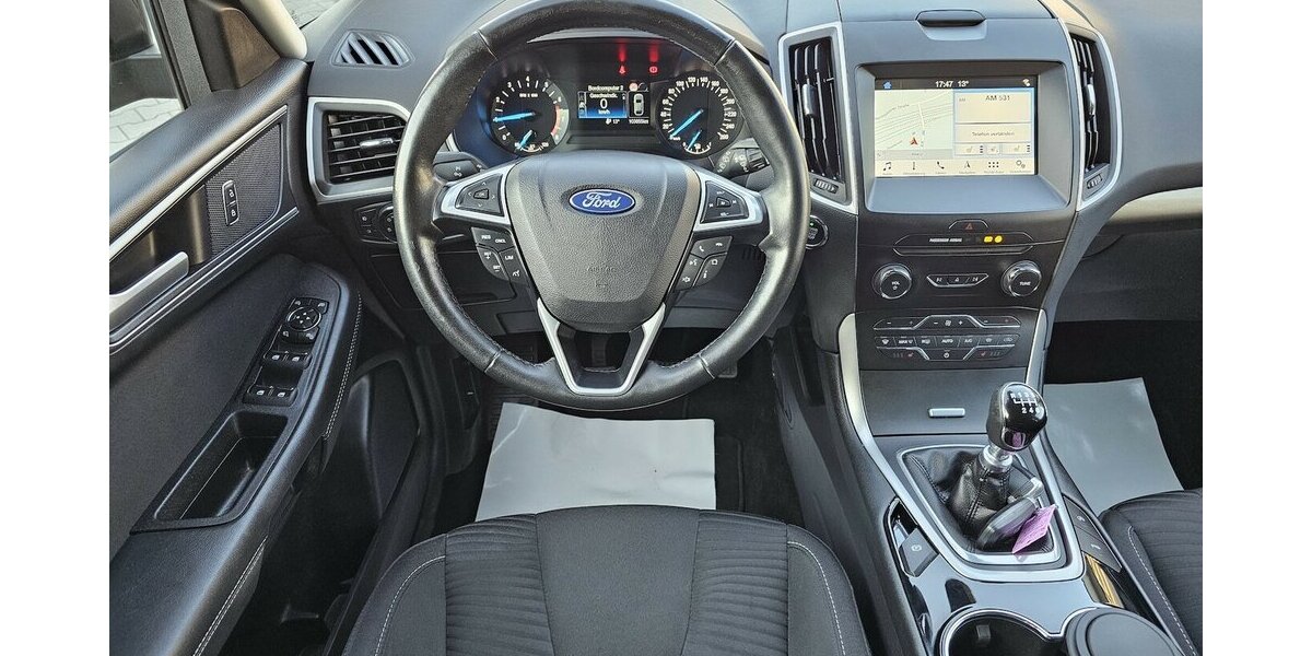 Ford S-Max Business NAVI AHK RFK 7-Sitzer AUS 1.HAND 103.880 km 16.990 &euro; Löhne 32584