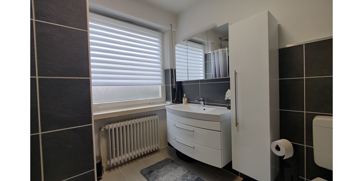 Großzügiges Mehrfamilienhaus, Generationen unter einem Dach oder zur Vermietung - Mehrfamilienhaus, Wohnhaus Enger | Angebot:25221539