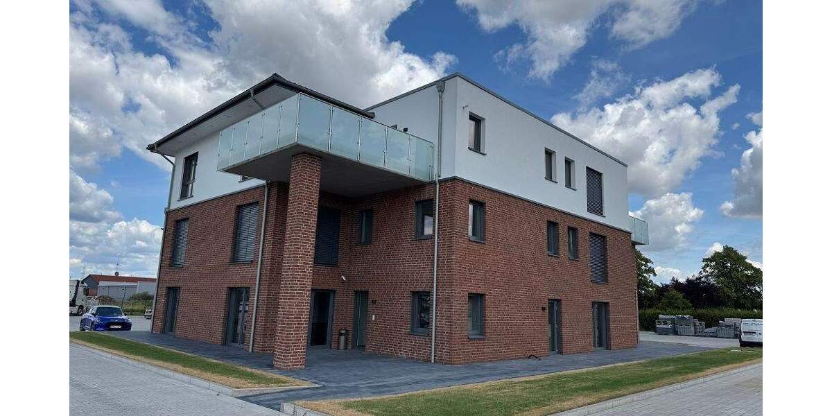 Gewerbeobjekt Lindhorst - 5 Zimmer, 207 m&sup2;, 2.200&euro; | Angebot:25681595