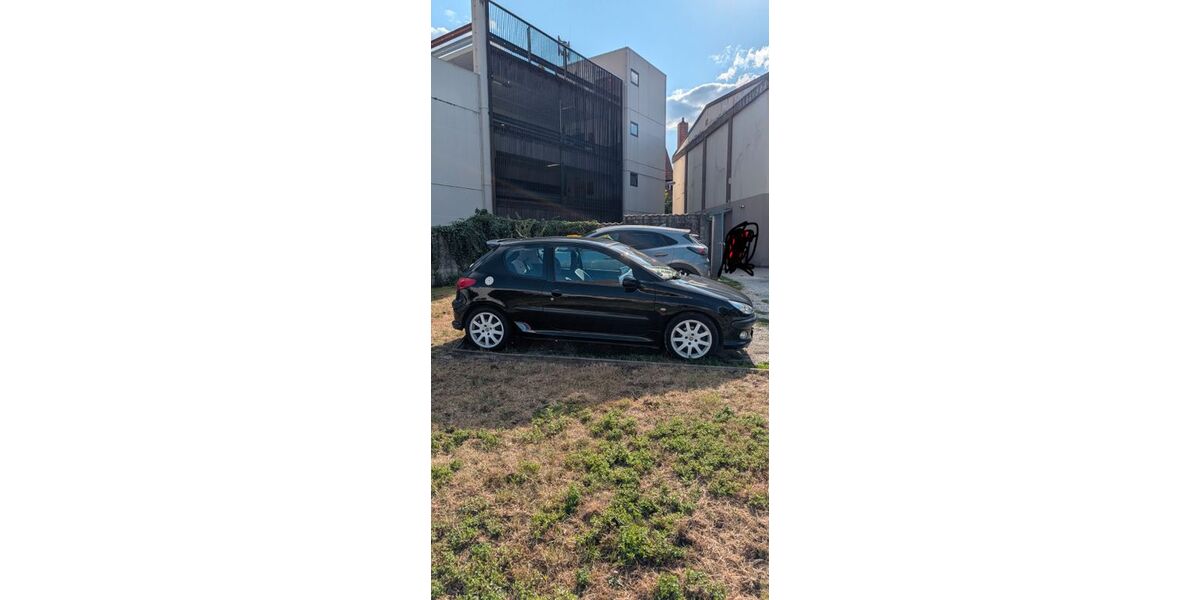 Peugeot 206 129.000 km 3.950 &euro; Bad Salzuflen 32105