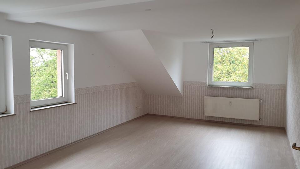 Dachgeschoßwohnung Vlotho - 2 Zimmer, 57 m&sup2;, 650&euro; | Angebot:26403750