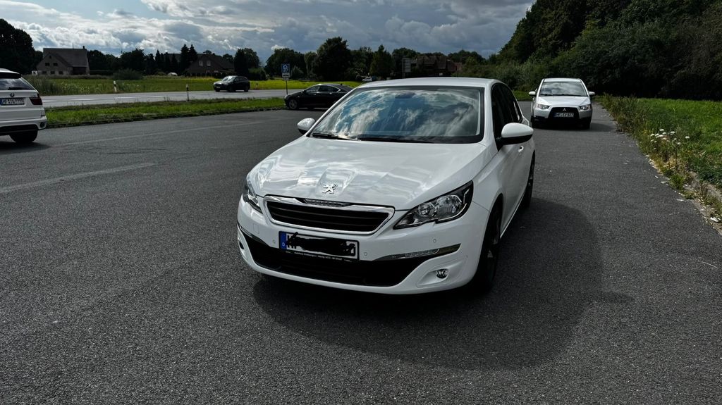 Peugeot 308 151.600 km 5.500 &euro; Enger 32130