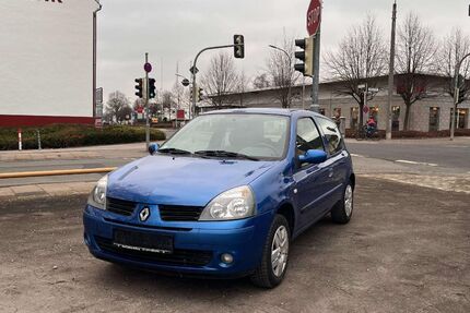 Renault Clio 162.600 km 1.990 &euro; Herford 32049
