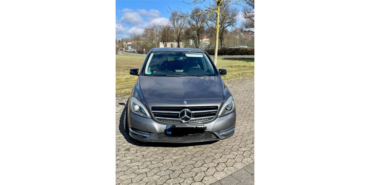 Mercedes-Benz B 180 67.000 km 12.700 &euro; Enger 32130