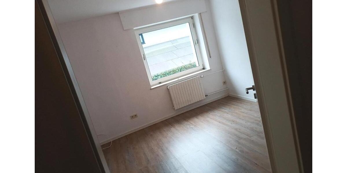 Hochparterre Bad Oeynhausen Dehme - 4 Zimmer, 105 m&sup2;, 1.100&euro; | Angebot:25891415