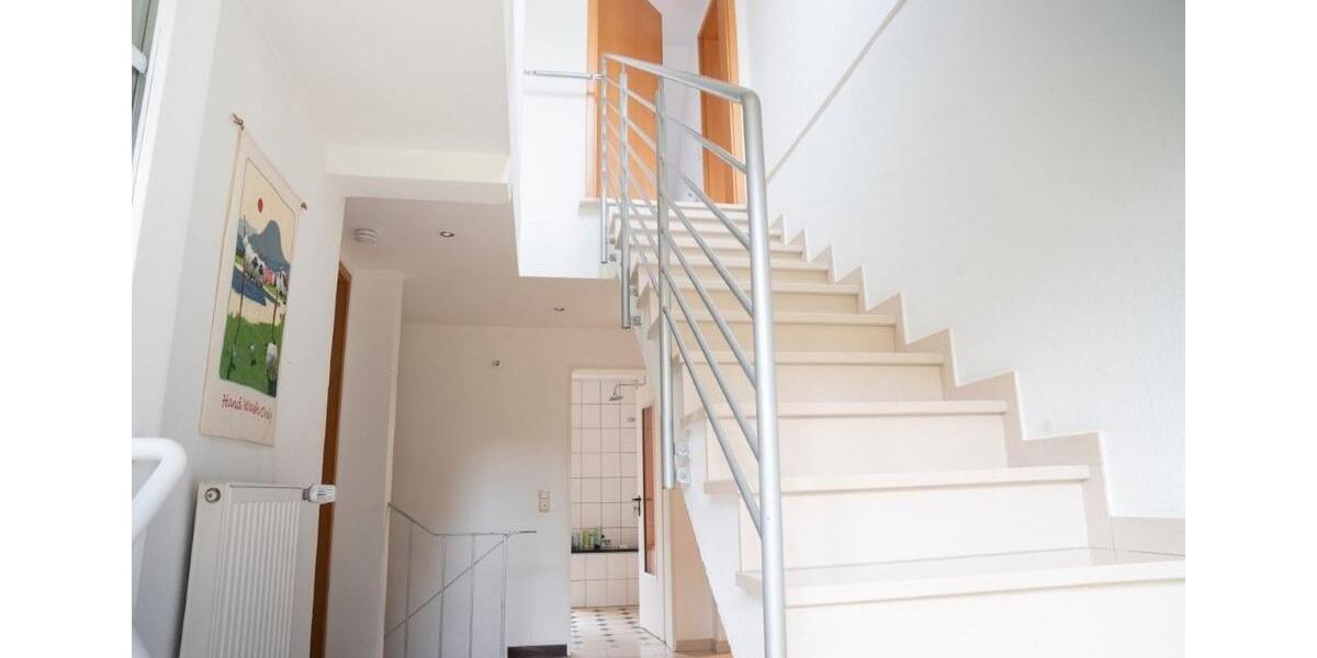 Einfamilienhaus Rinteln - 7 Zimmer, 230 m&sup2;, 690.000&euro; | Angebot:26098875