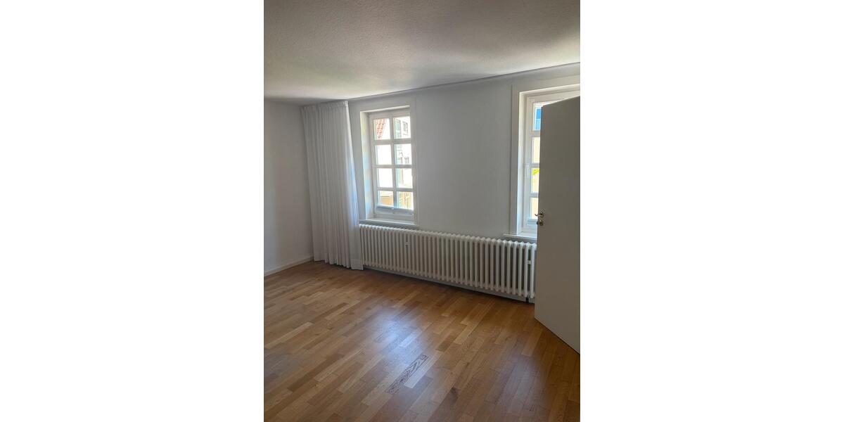 Einfamilienhaus Enger - 9 Zimmer, 200 m&sup2;, 370.000&euro; | Angebot:26396586