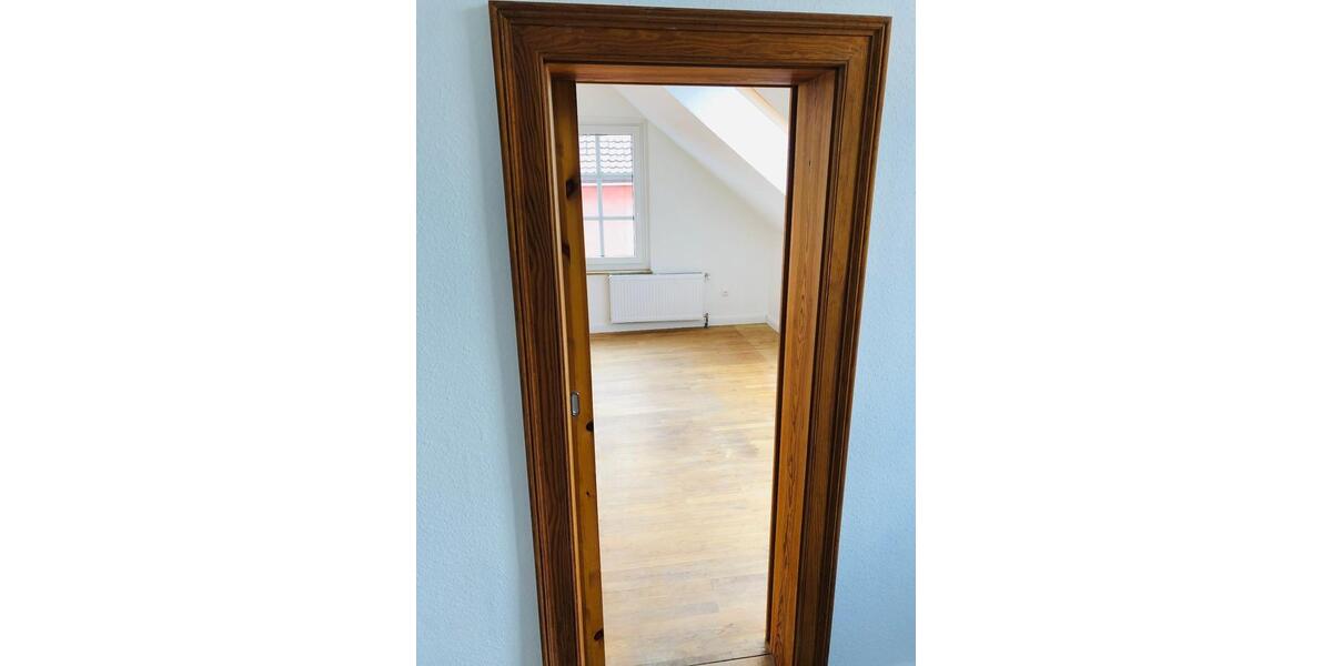 Dachgeschoßwohnung Bückeburg - 3 Zimmer, 70 m&sup2;, 650&euro; | Angebot:25988533