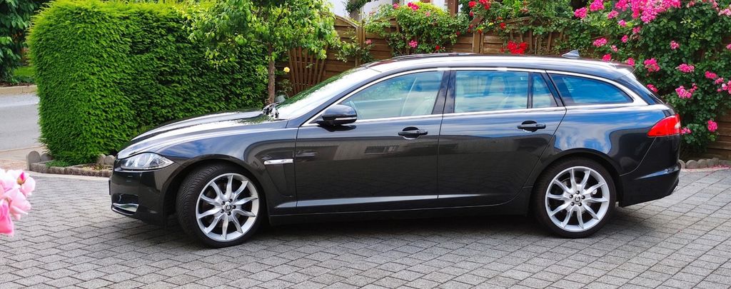 Jaguar XF 163.000 km 12.200 &euro; Porta Westfalica 32457