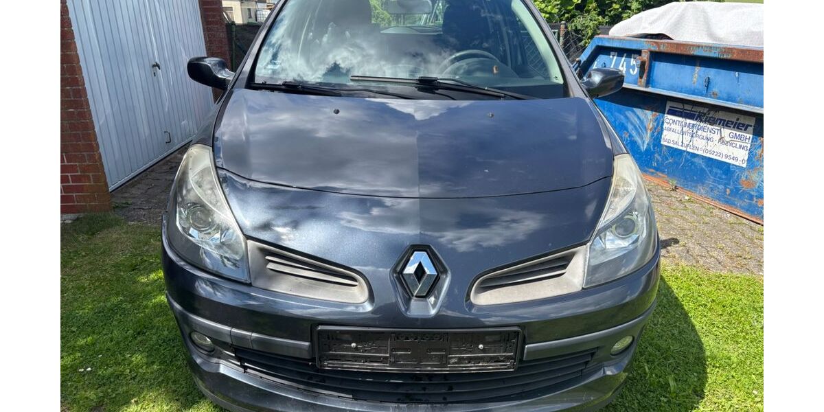 Renault Clio 167.040 km 1.099 &euro; Bad Salzuflen 32108