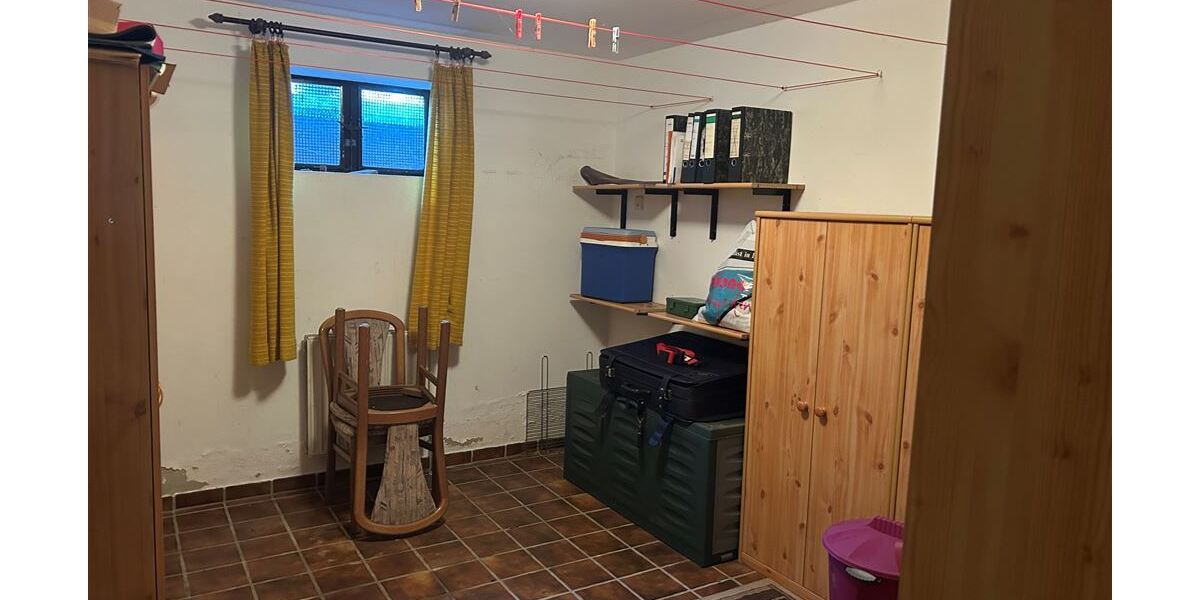 Vielseitiges Einfamilienhaus mit viel Platz und Potenzial in zentraler Lager von Stolzenau - Bungalow Stolzenau | Angebot:26858113