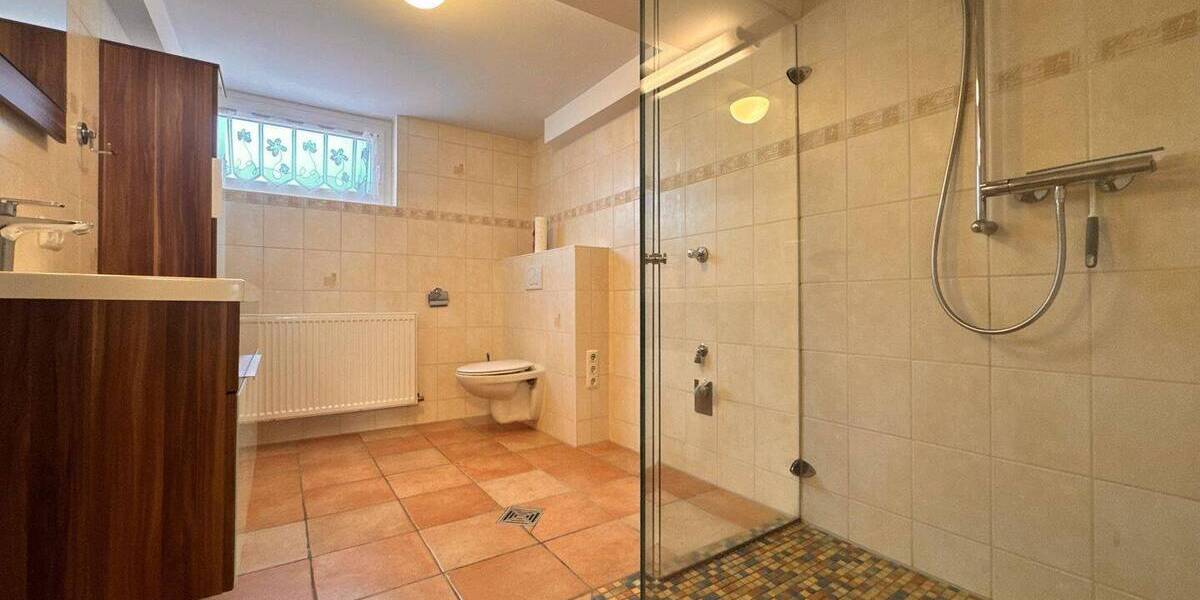 Einfamilienhaus Stadthagen Wendthagen - 9 Zimmer, 258 m&sup2;, 699.999&euro; | Angebot:26219830